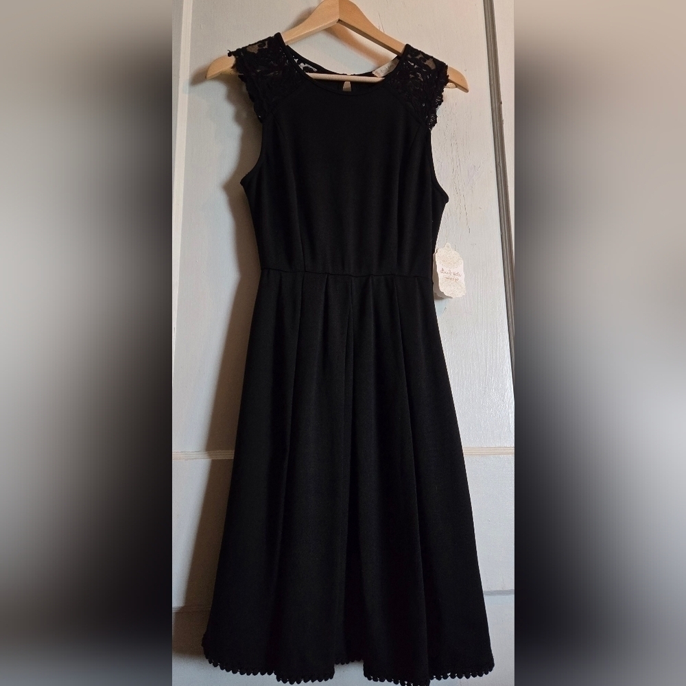 NWT, Altar'd State Pleated Fit & Flare Dress Women's Medium, Sleeveless, Black - Picture 4 of 12